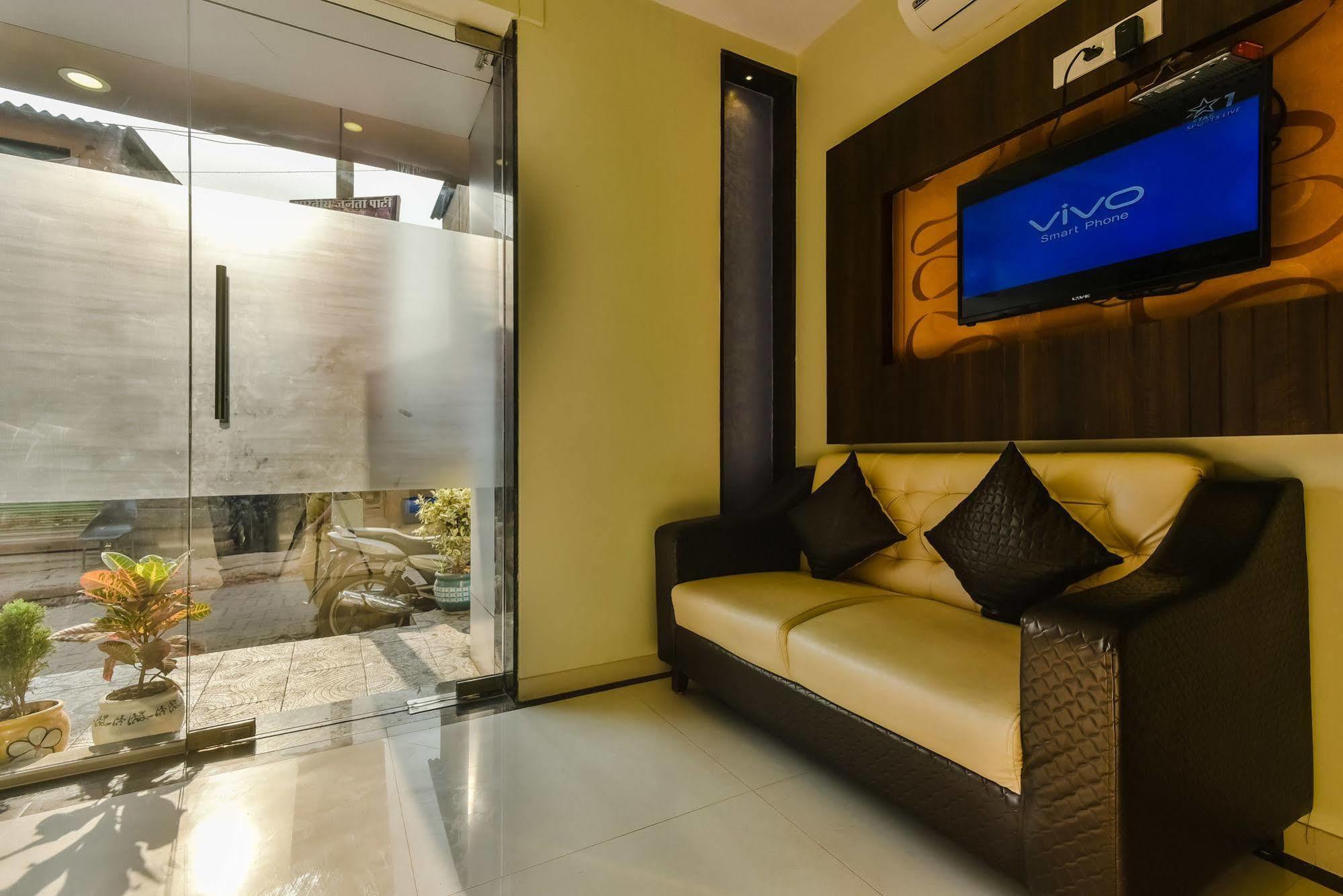 Hygienic Hotel Liberty Plaza Mumbai Ngoại thất bức ảnh