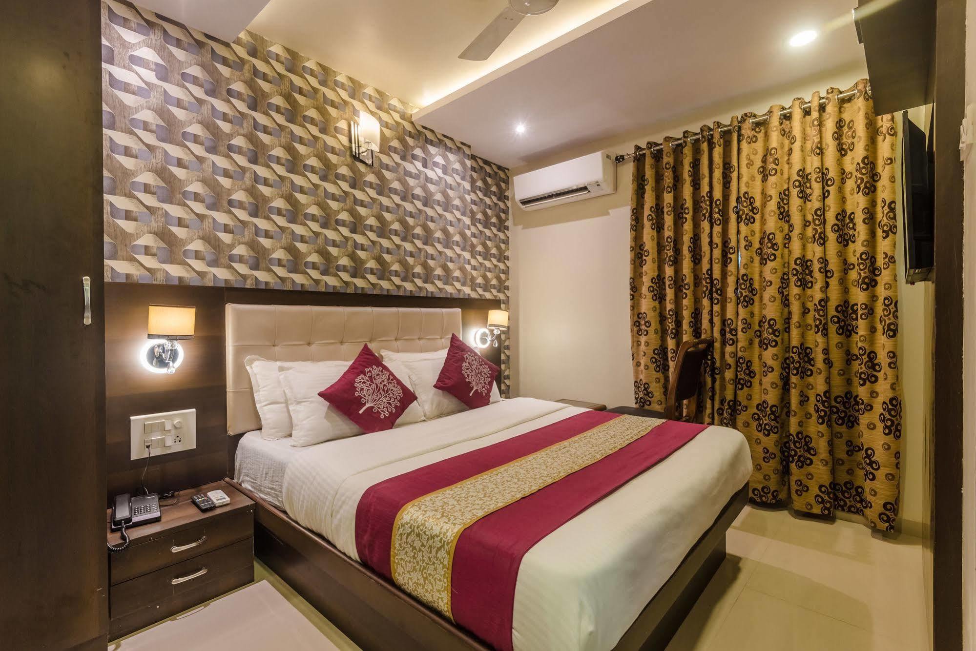 Hygienic Hotel Liberty Plaza Mumbai Ngoại thất bức ảnh